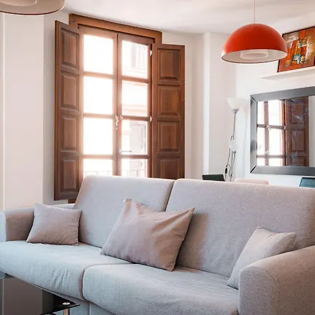 Qh Elvira Apartment